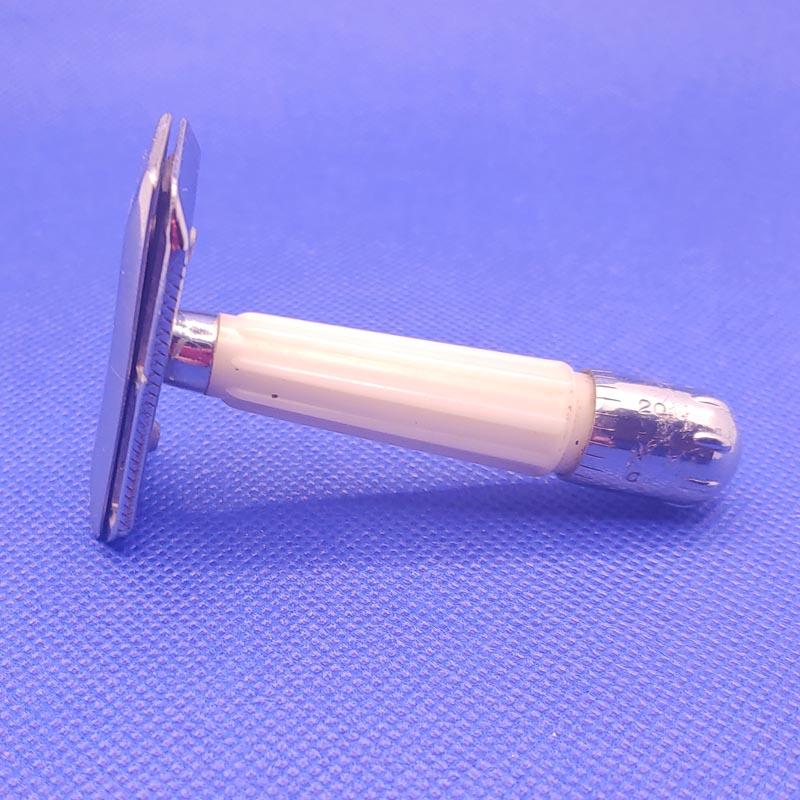 Bates Razor
