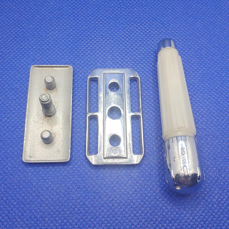Bates Razor