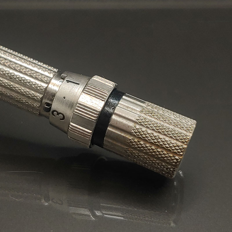 Gillette Bottom Dial